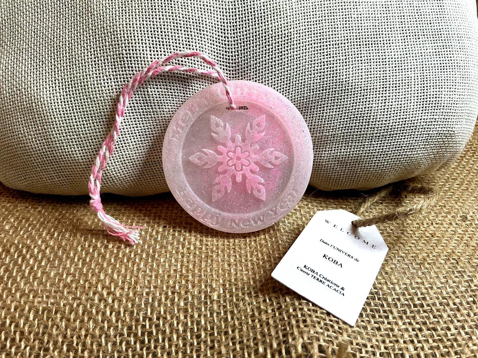 Suspension ronde avec Flocon Rose