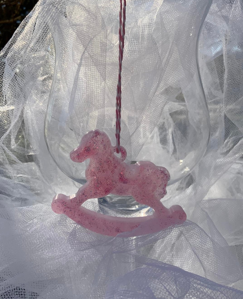 Cheval Rose  et Transparent