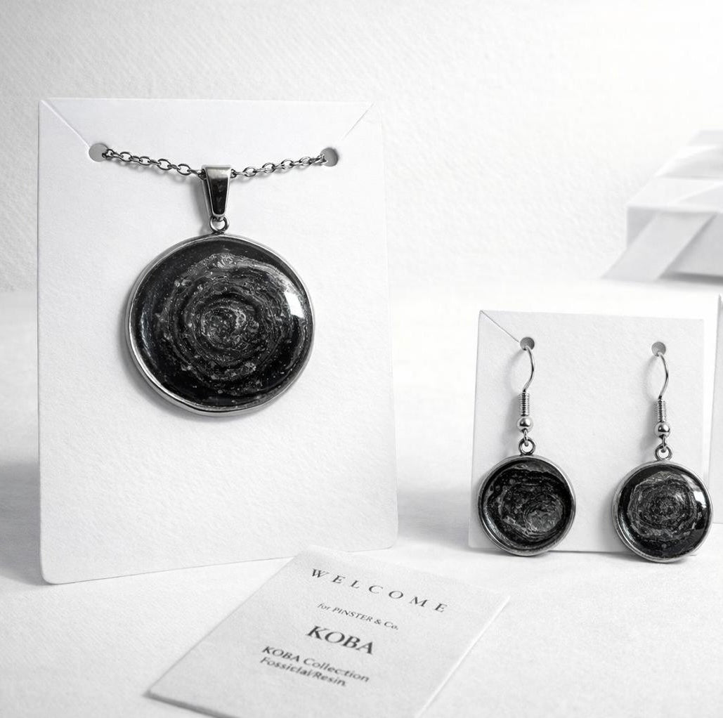 Ensemble collier et boucles d’oreilles Noir et gris argenté