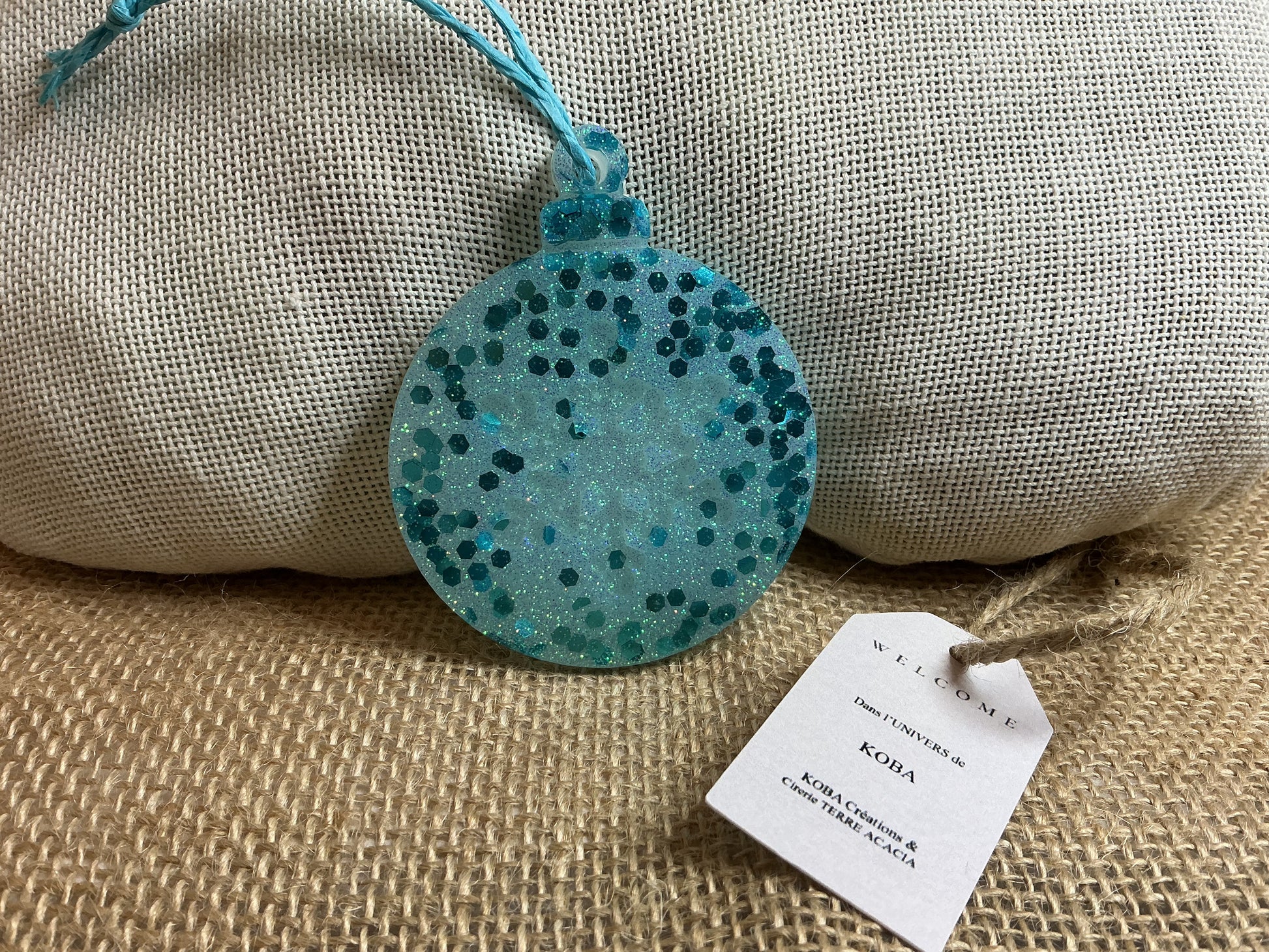 Boule avec Flocon  Bleu, pailleté et Transparent