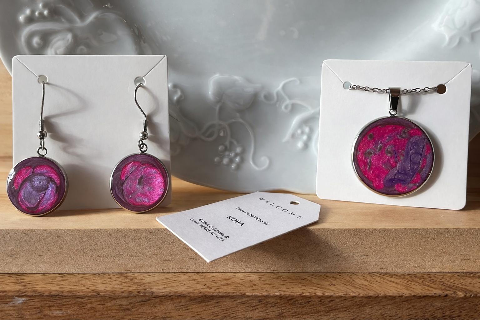 Ensemble collier et boucles d’oreilles